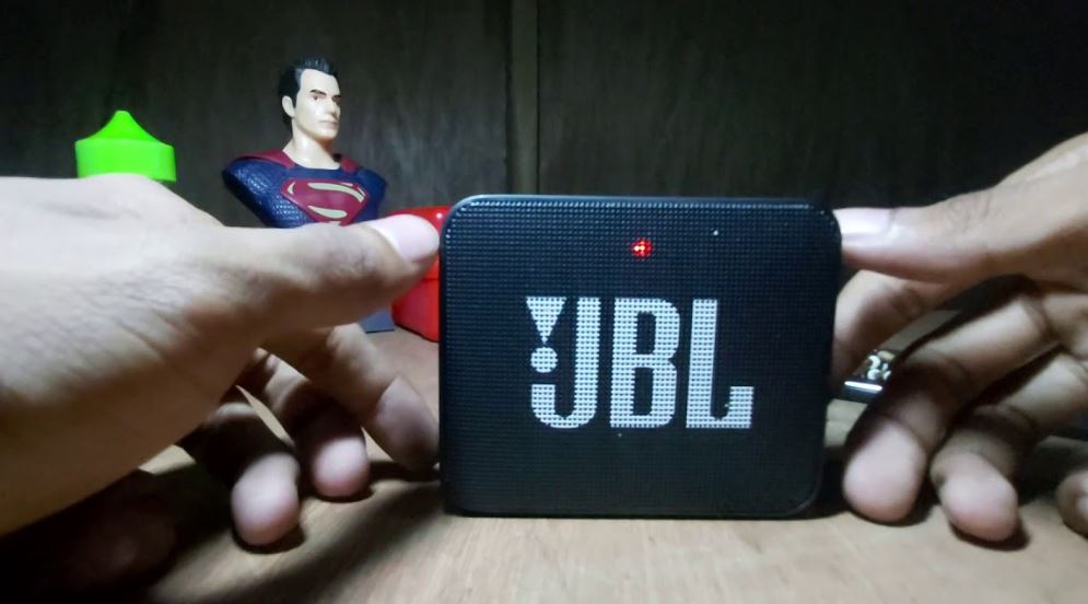 JBL Go 2 Kırmızı Işık Sönmüyor