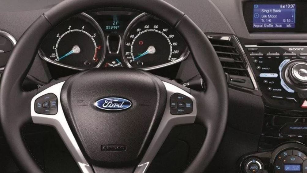Ford Focus Gösterge Işığı Sönmüyor