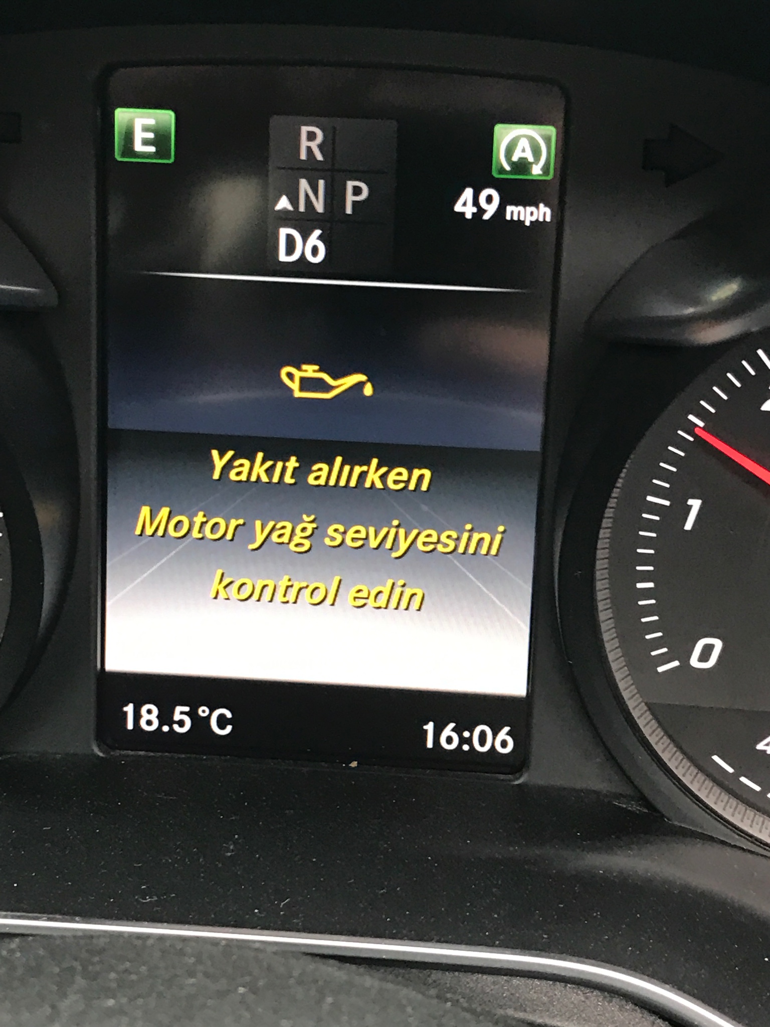Yakıt Alırken Motor Yağ Seviyesini Kontrol Edin